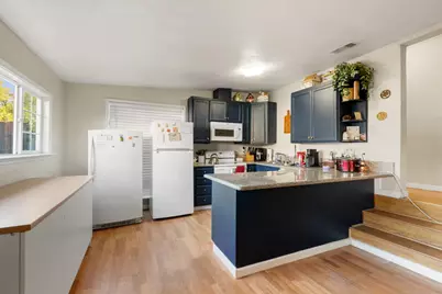 4631 11th Avenue, Sacramento, CA 95820 - Photo 11