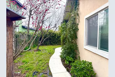 320 B Street, Isleton, CA 95641 - Photo 9