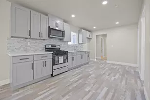 2052 E 4th St, Stockton, CA 95206 - Photo 29