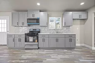 2052 E 4th St, Stockton, CA 95206 - Photo 35