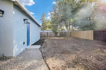 2052 E 4th Street, Stockton, CA 95206 - Photo 39