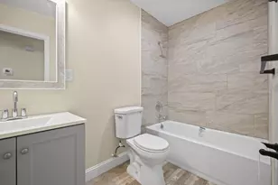 2052 E 4th St, Stockton, CA 95206 - Photo 9