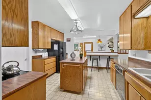 760 Orange St, Yuba City, CA 95991 - Photo 29