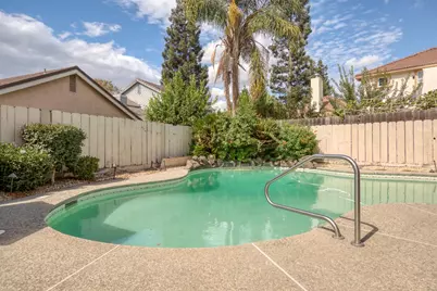 2705 Lake Front Court, Modesto, CA 95355 - Photo 43
