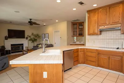 2705 Lake Front Court, Modesto, CA 95355 - Photo 11