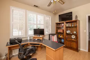 2705 Lake Front Ct, Modesto, CA 95355 - Photo 9