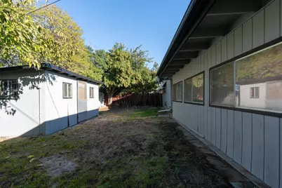 941 Granada Circle, Los Banos, CA 93635 - Photo 37