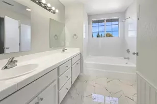 192 Creekside Cir, Sacramento, CA 95823 - Photo 25