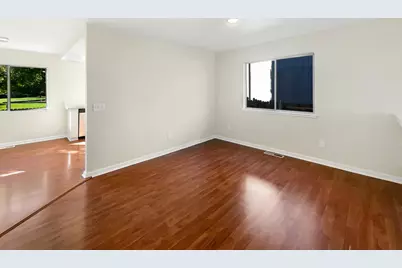 192 Creekside Circle, Sacramento, CA 95823 - Photo 11