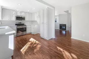 192 Creekside Cir, Sacramento, CA 95823 - Photo 13