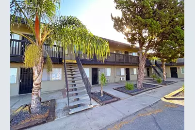 150 Gateway Court, Stockton, CA 95207 - Photo 5