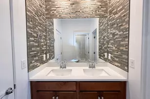 2878 Irish Mdw Wy, Lathrop, CA 95330 - Photo 3