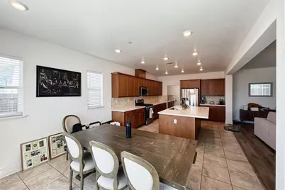 2878 Irish Meadow Way, Lathrop, CA 95330 - Photo 11