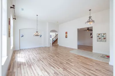 10050 Cameron Pines Way, Sacramento, CA 95829 - Photo 11