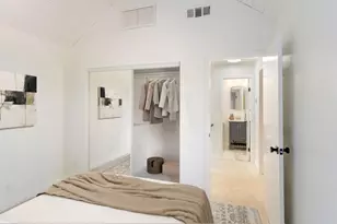 8667 Mariners Dr, Stockton, CA 95219 - Photo 11