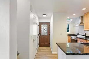 8667 Mariners Dr, Stockton, CA 95219 - Photo 5