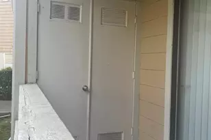 1545 Pyrenees, Stockton, CA 95210 - Photo 23