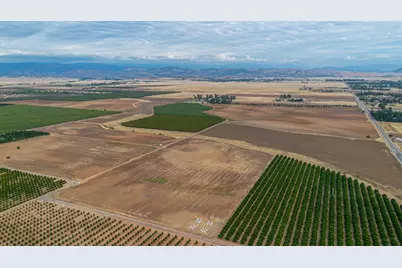 10464 E Herndon Avenue, Clovis, CA 93619 - Photo 39