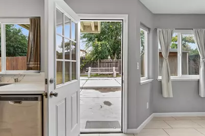 8064 Kingsdale Way, Sacramento, CA 95823 - Photo 41