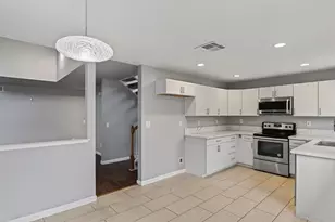 8064 Kingsdale Way, Sacramento, CA 95823 - Photo 17