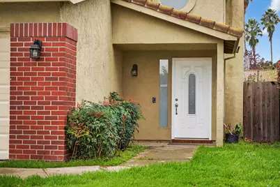 8064 Kingsdale Way, Sacramento, CA 95823 - Photo 3