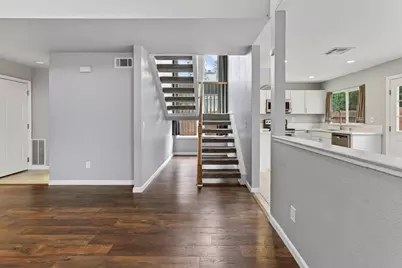 8064 Kingsdale Way, Sacramento, CA 95823 - Photo 11