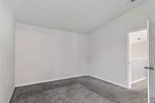 8064 Kingsdale Way, Sacramento, CA 95823 - Photo 27