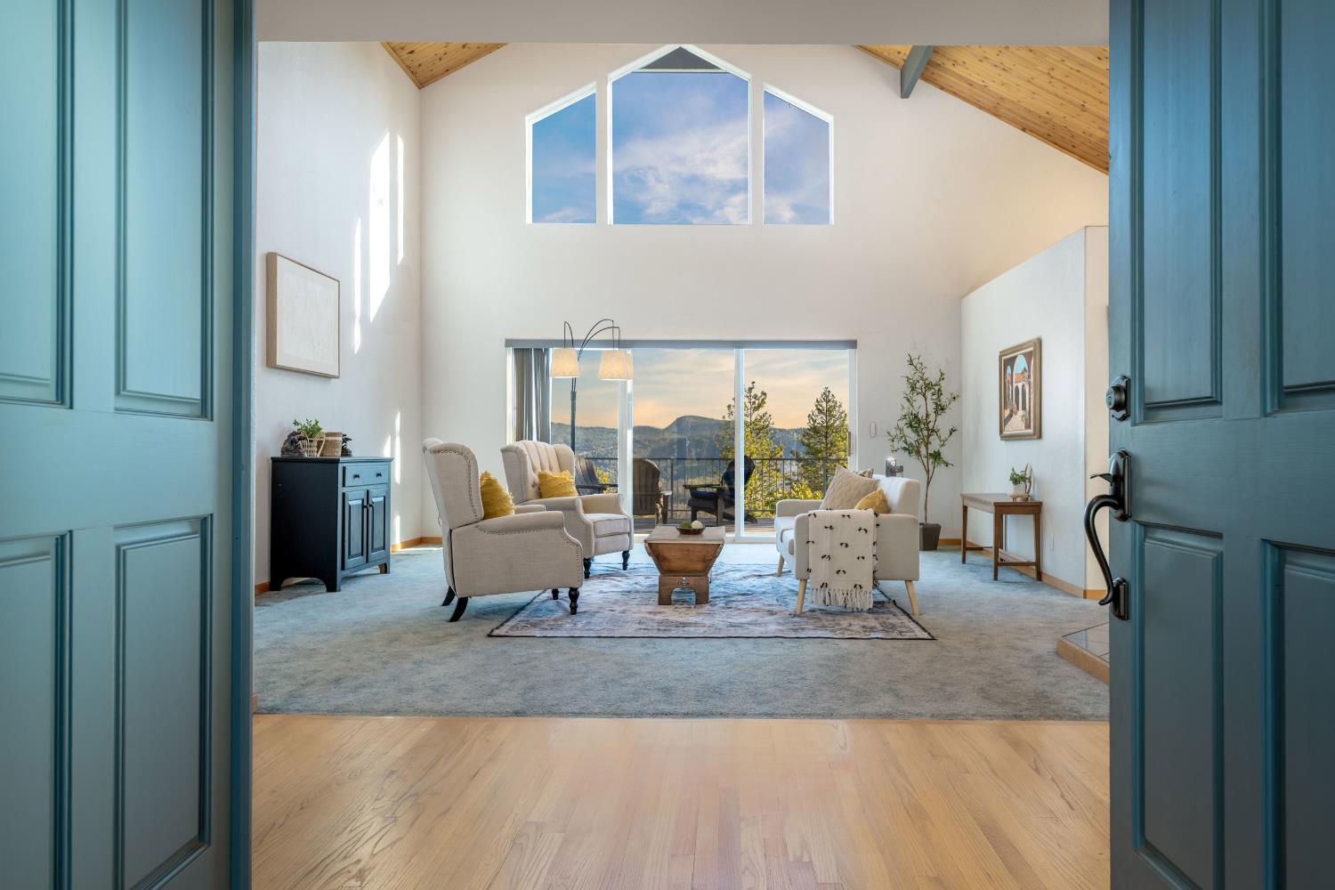 14395 Burlington Pkwy, Penn Valley, CA 95946 - MLS 225136626 - Coldwell ...