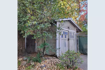 2038 Markham Way, Sacramento, CA 95818 - Photo 39