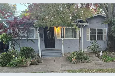 2038 Markham Way, Sacramento, CA 95818 - Photo 3
