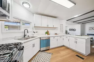 Chateau La Salle Dr, San Jose, CA 95111 - Photo 27