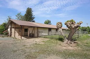 24606 N Elliott Rd, Acampo, CA 95220 - Photo 57