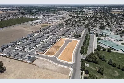 695 Valencia Court, Merced, CA 95341 - Photo 17