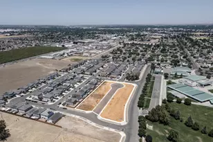 695 Valencia Ct, Merced, CA 95341 - Photo 17