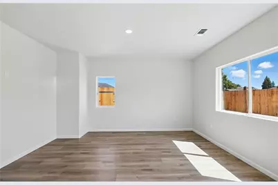 695 Valencia Court, Merced, CA 95341 - Photo 7