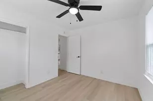 1559 N Carruth Ave, Fresno, CA 93728 - Photo 19