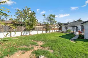 1559 N Carruth Ave, Fresno, CA 93728 - Photo 23