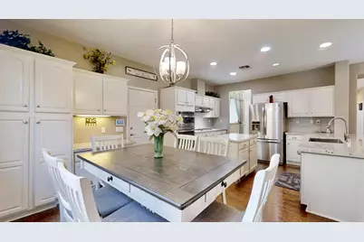 9573 Spring River Way, Elk Grove, CA 95624 - Photo 7