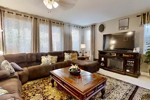 9573 Spring River Way, Elk Grove, CA 95624 - Photo 15