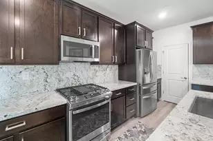 1654 Chanticleer Ln, Sacramento, CA 95834 - Photo 9