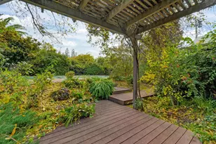 8406 Arbutus Way, Fair Oaks, CA 95628 - Photo 5