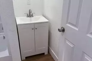 1827 S California, Stockton, CA 95206 - Photo 5