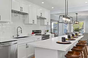 938 50th St, Sacramento, CA 95819 - Photo 7