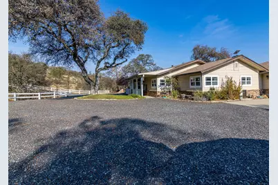 2155 El Faro Way, La Grange, CA 95329 - Photo 3