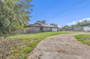 5742 E Marsh St, Stockton, CA 95215 - Photo 3