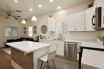 129 E Sonoma Avenue, Stockton, CA 95204 - Photo 9