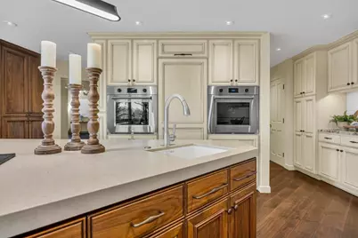 9801 Mira Del Rio Drive, Sacramento, CA 95827 - Photo 27