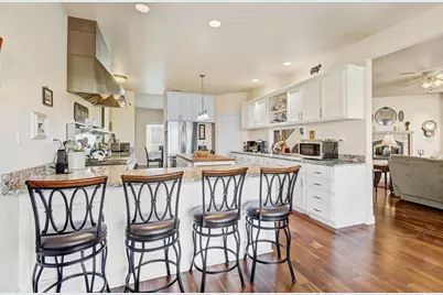 10571 Quiet Havens Court, Sacramento, CA 95830 - Photo 17