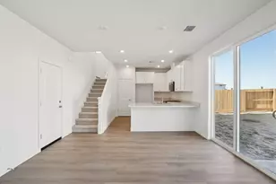 2462 Spotfin St, Roseville, CA 95757 - Photo 7