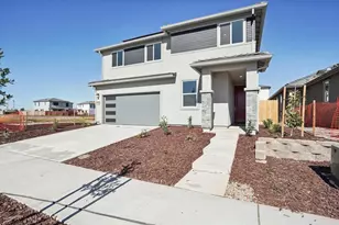 2462 Spotfin St, Roseville, CA 95757 - Photo 3